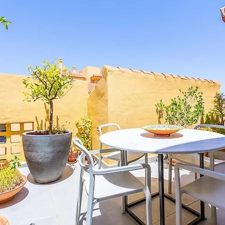 Riviera Del Sol Penthouse Apartment