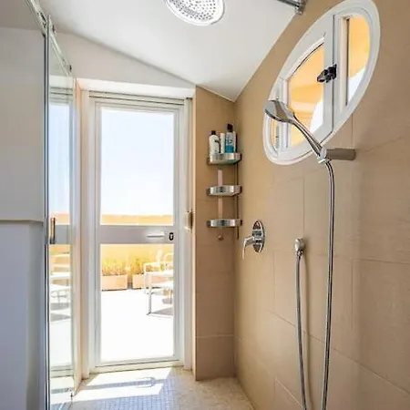 Riviera Del Sol Penthouse Apartment *