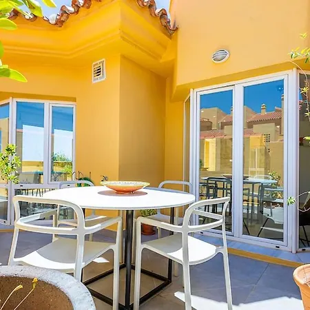 Riviera Del Sol Penthouse Apartmán